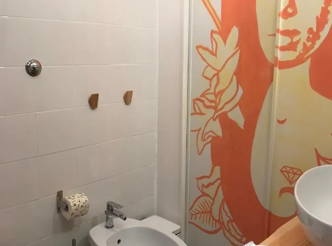 Private Modern Paolina Center