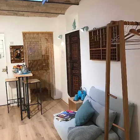 Private Modern Paolina Center 펜션 로마